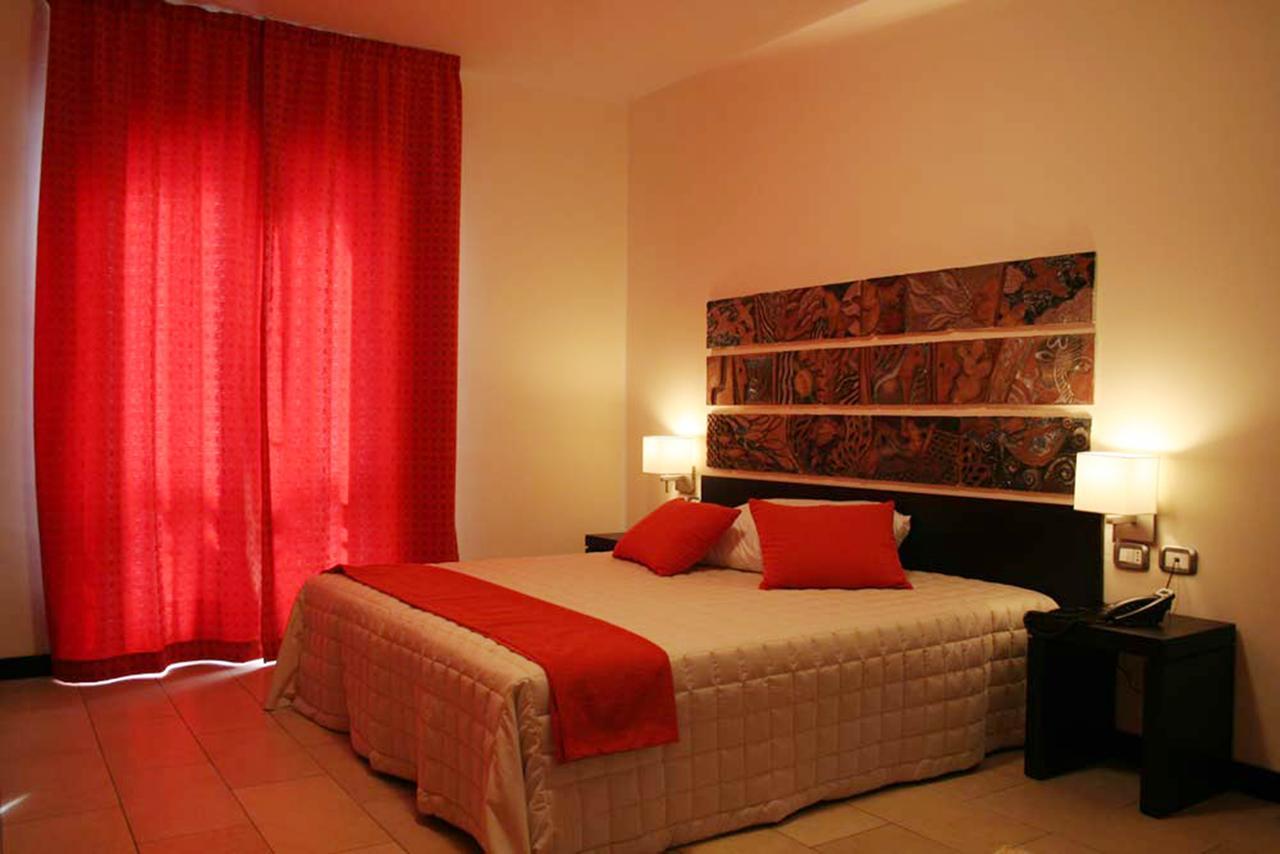 Hotel Al Ritrovo Castelluzzo Exterior photo